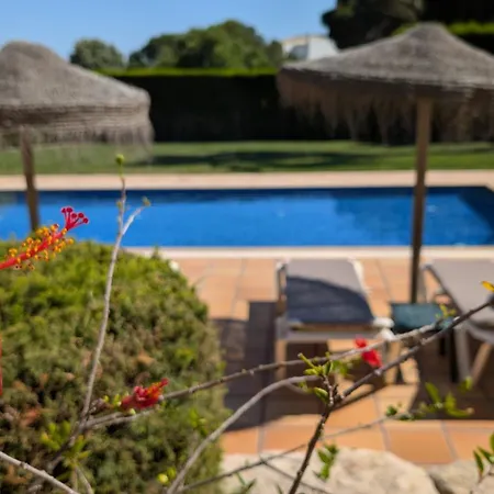 Villa Pinetree Seaside, Albufeira 度假居 阿尔布费拉