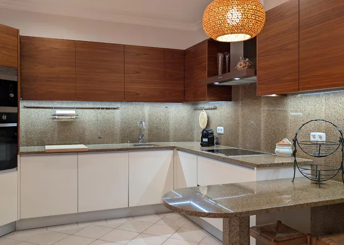 Villa Pinetree Seaside, Albufeira 度假居 阿尔布费拉