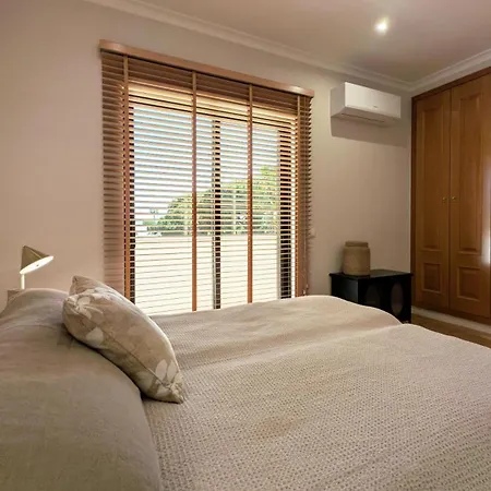 Villa Pinetree Seaside, Albufeira Semesterbostad