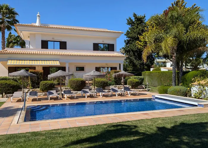 Villa Pinetree Seaside, Albufeira Semesterbostad *